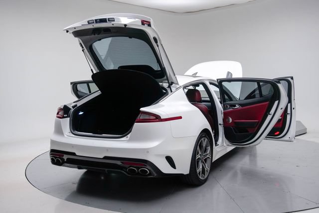 Used 2020 Kia Stinger GT1 RWD image 21