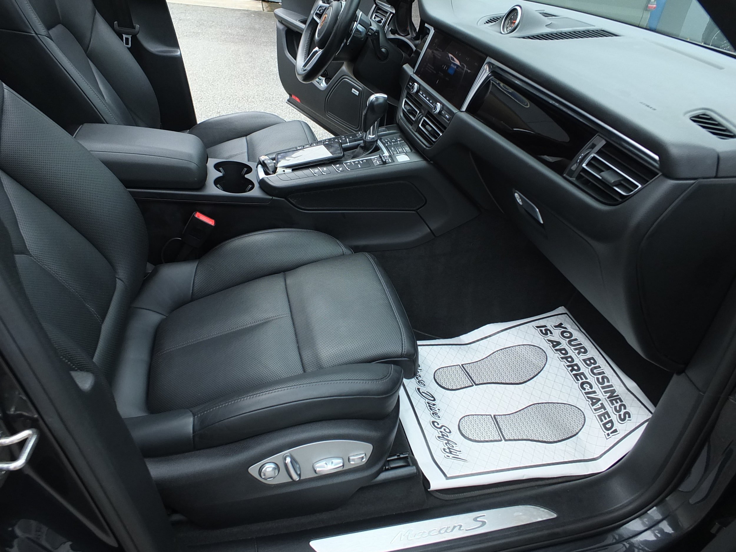 Used 2020 Porsche Macan S AWD/4WD image 15