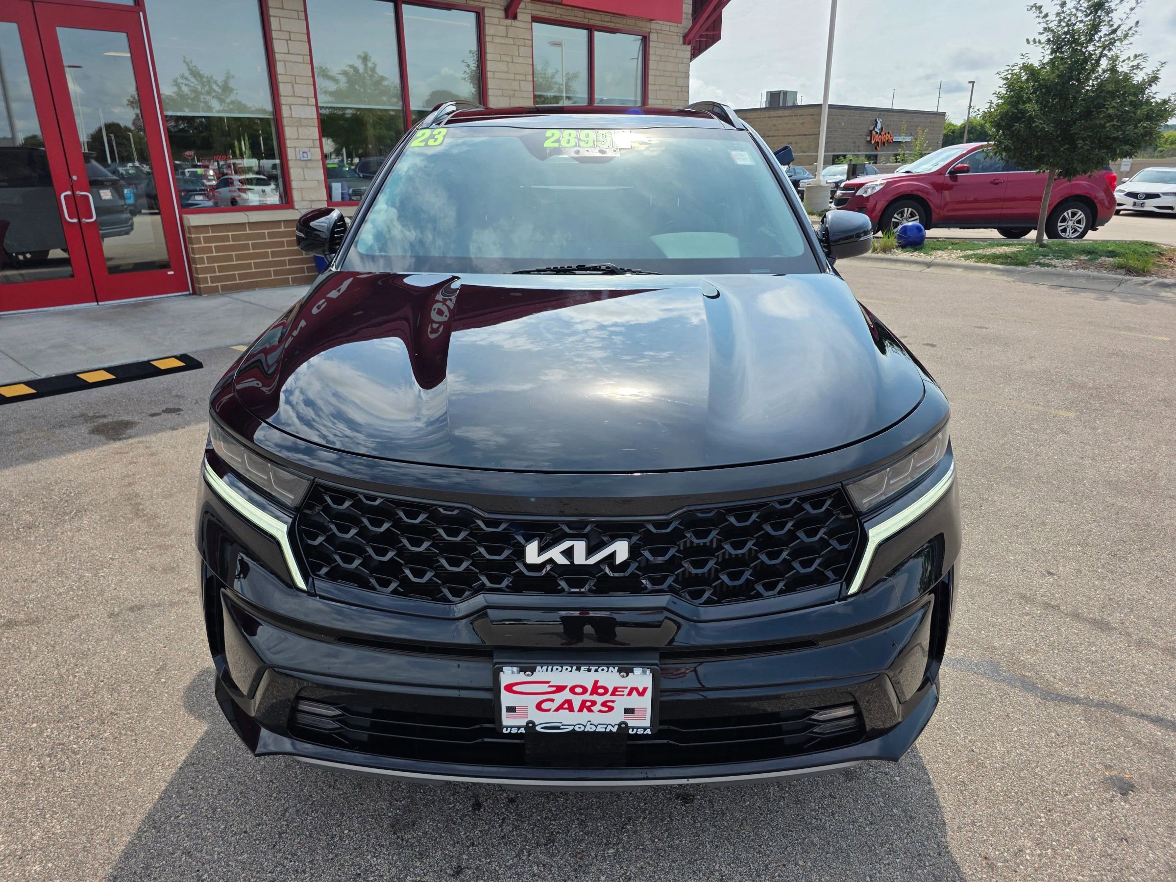 Used 2023 Kia Sorento SX image 2