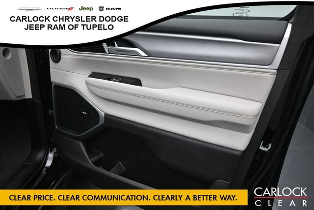 New 2026 Jeep Grand Wagoneer L 4WD w/ Premium Group I image 40