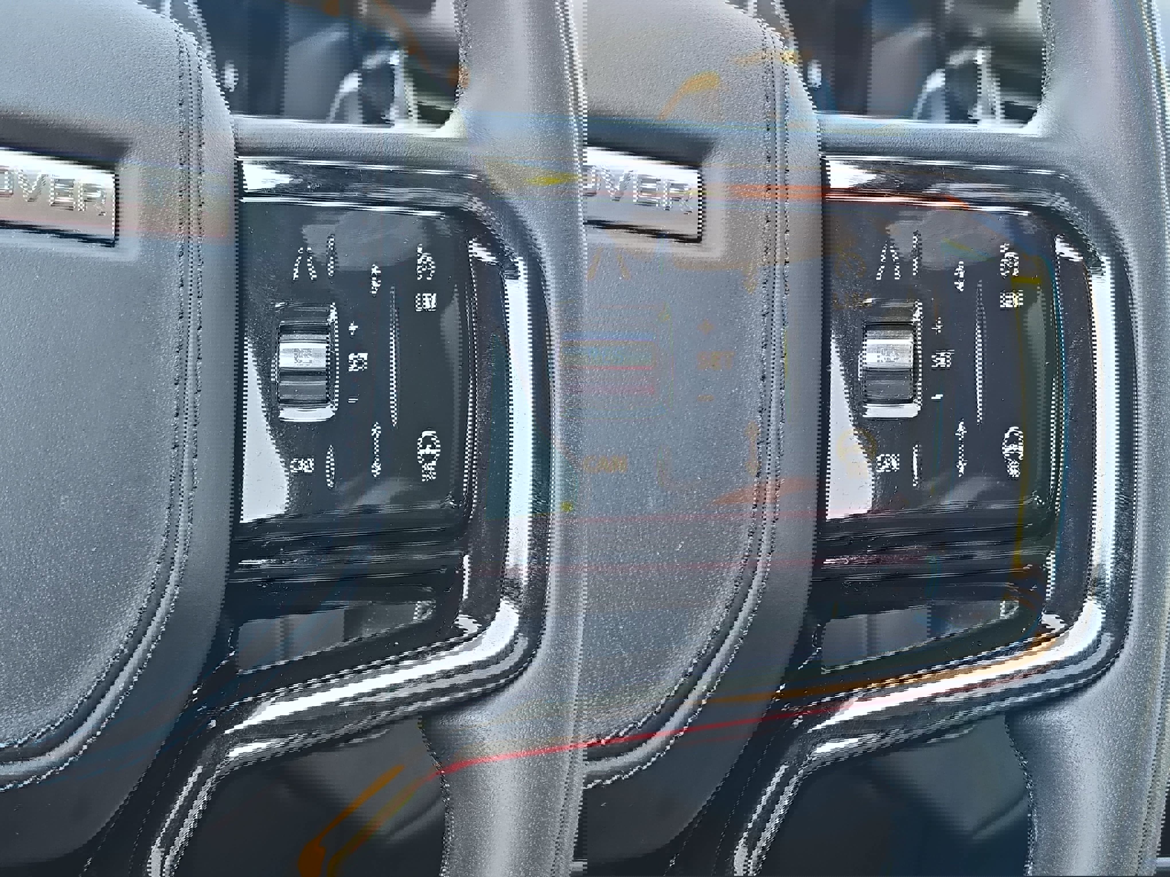 Certified 2025 Land Rover Range Rover Velar Dynamic HSE AWD/4WD image 18