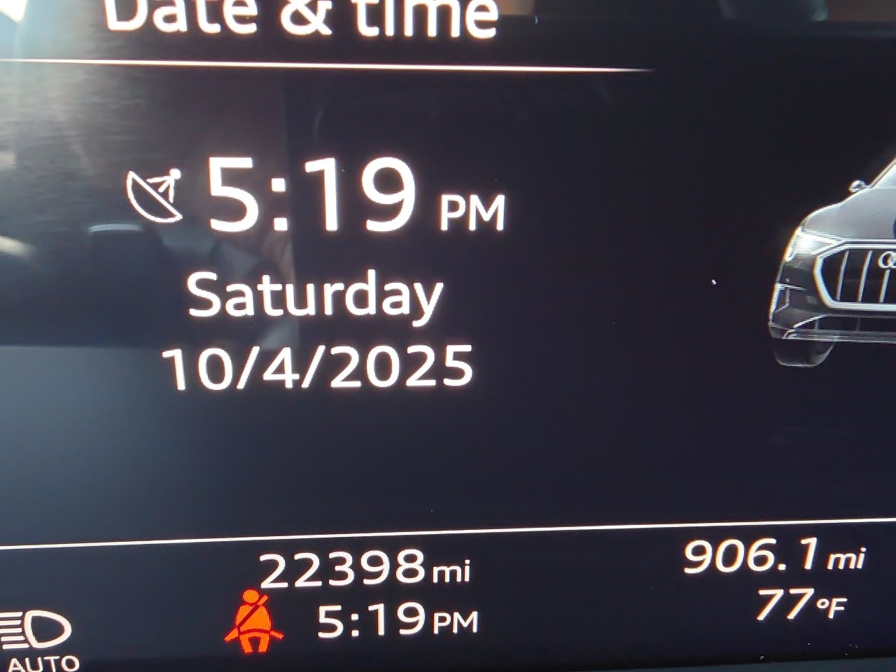 Used 2024 Audi Q8 e-tron Premium Plus w/ Premium Plus Package image 74