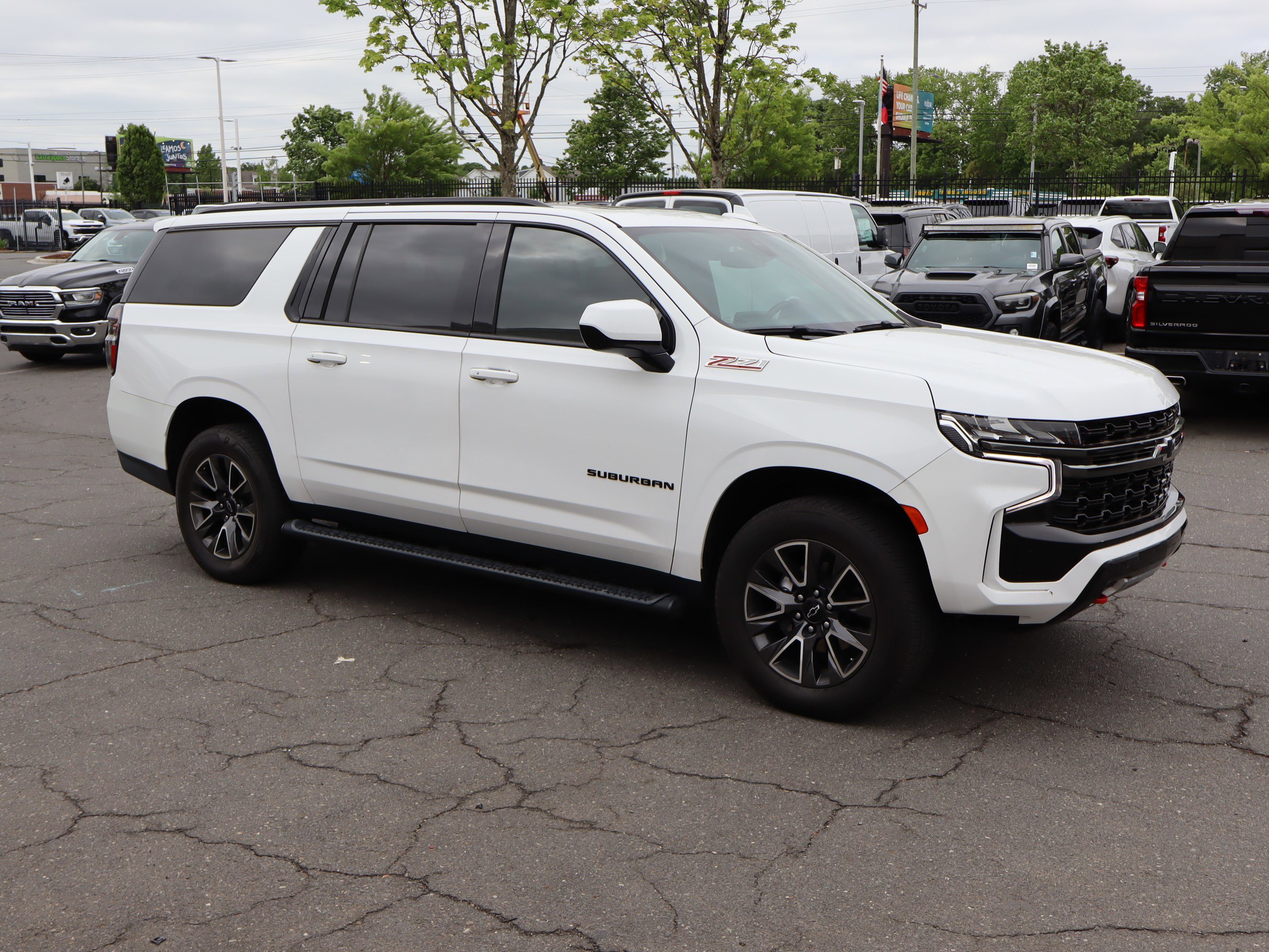Used 2021 Chevrolet Suburban Z71 w/ Rear Media and Nav Package AWD/4WD image 13