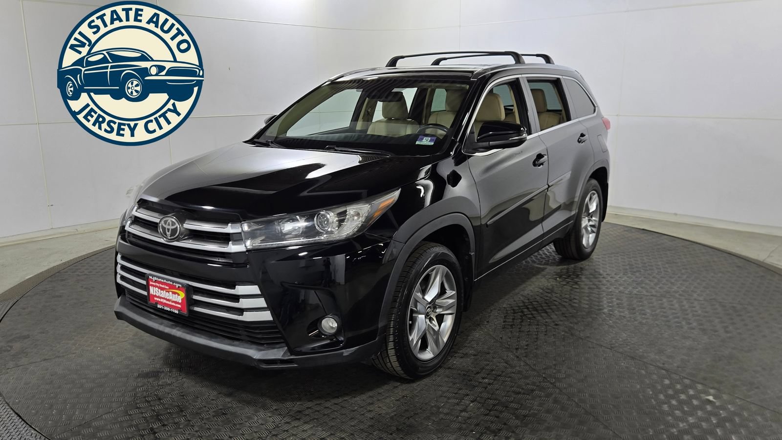 Used 2017 Toyota Highlander Limited w/ Protection Package #3 AWD/4WD image 3