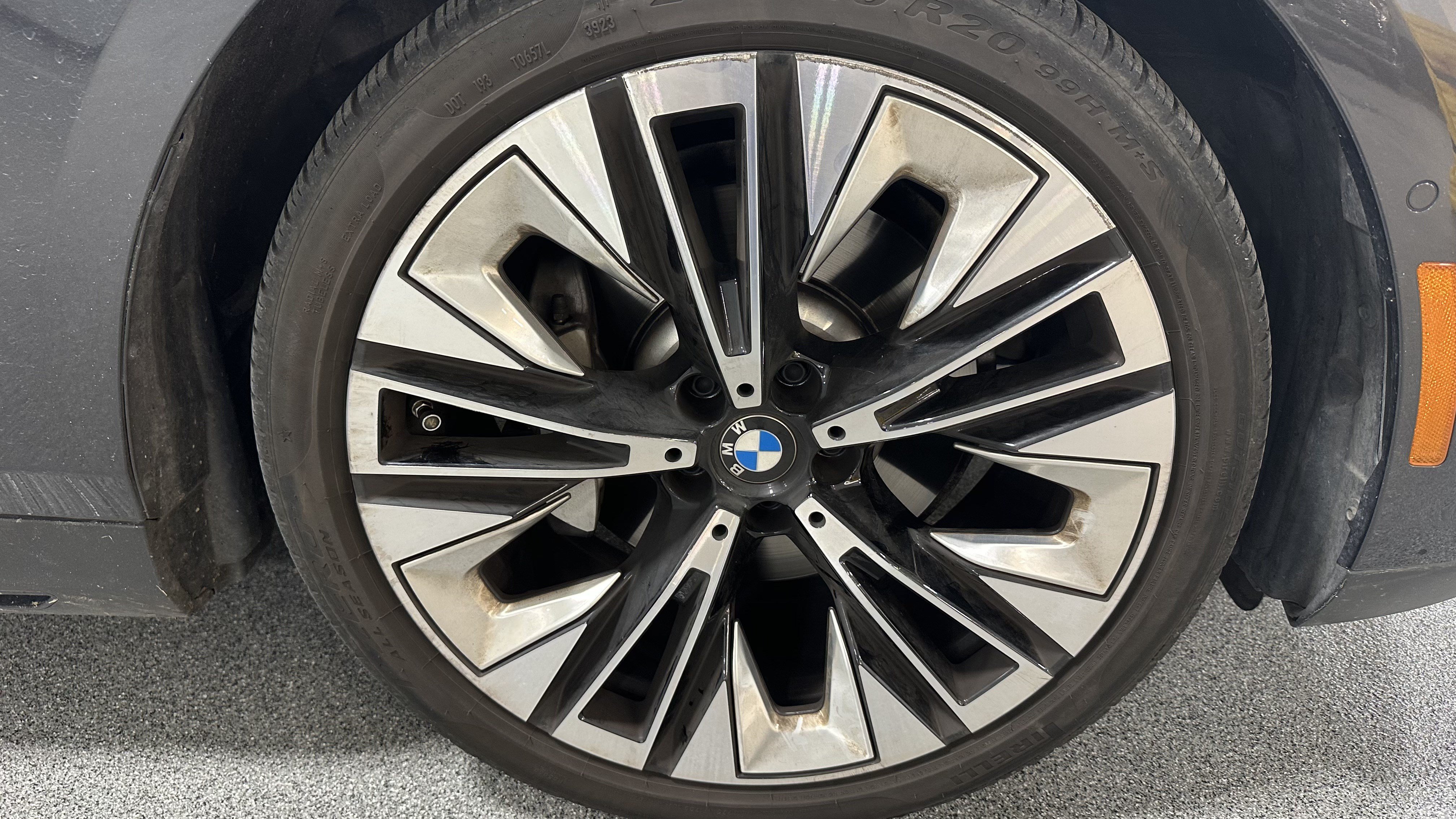 Certified 2024 BMW 530i xDrive w/ Premium Package AWD/4WD image 16