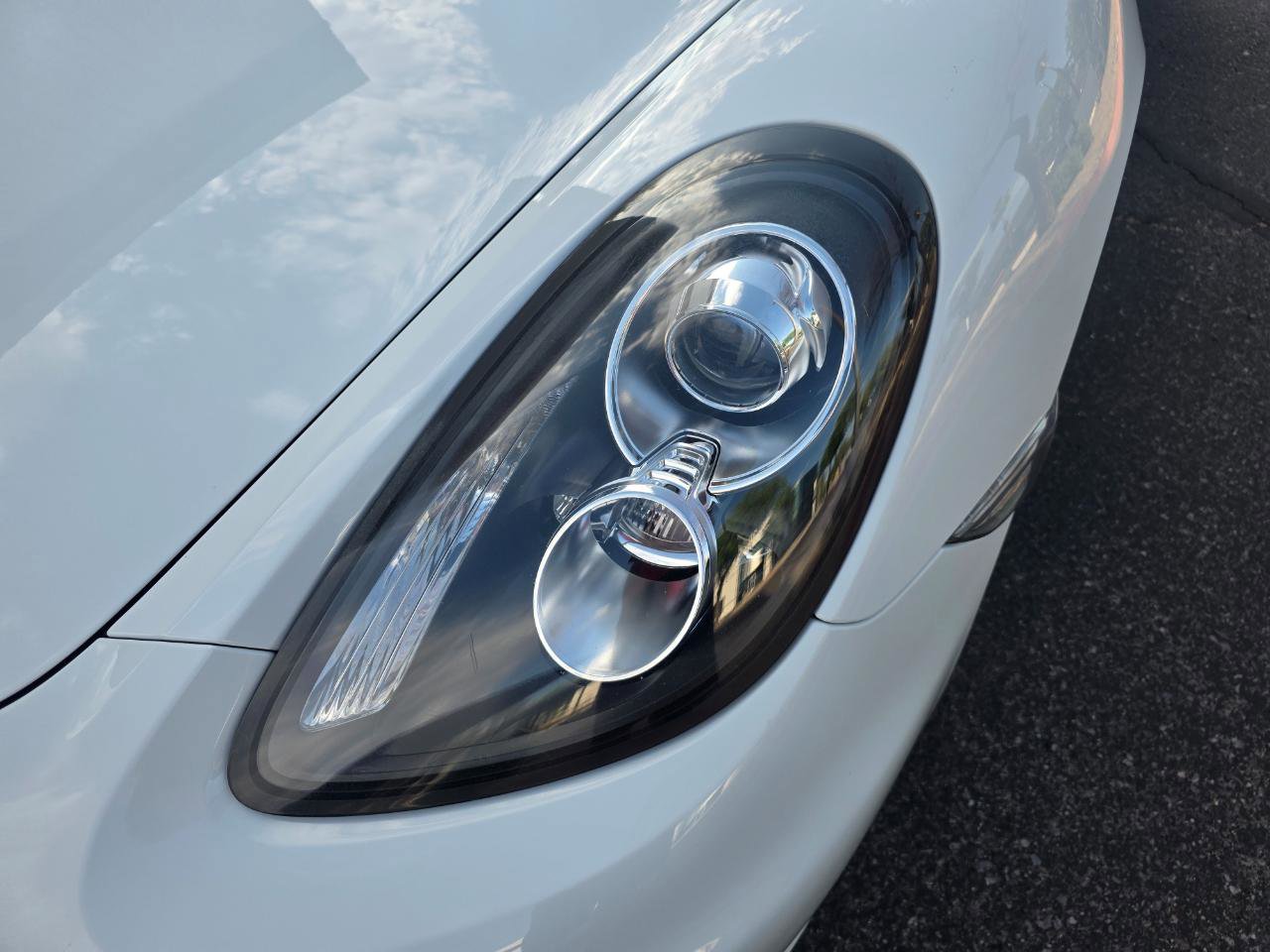 Used 2015 Porsche Boxster RWD image 16