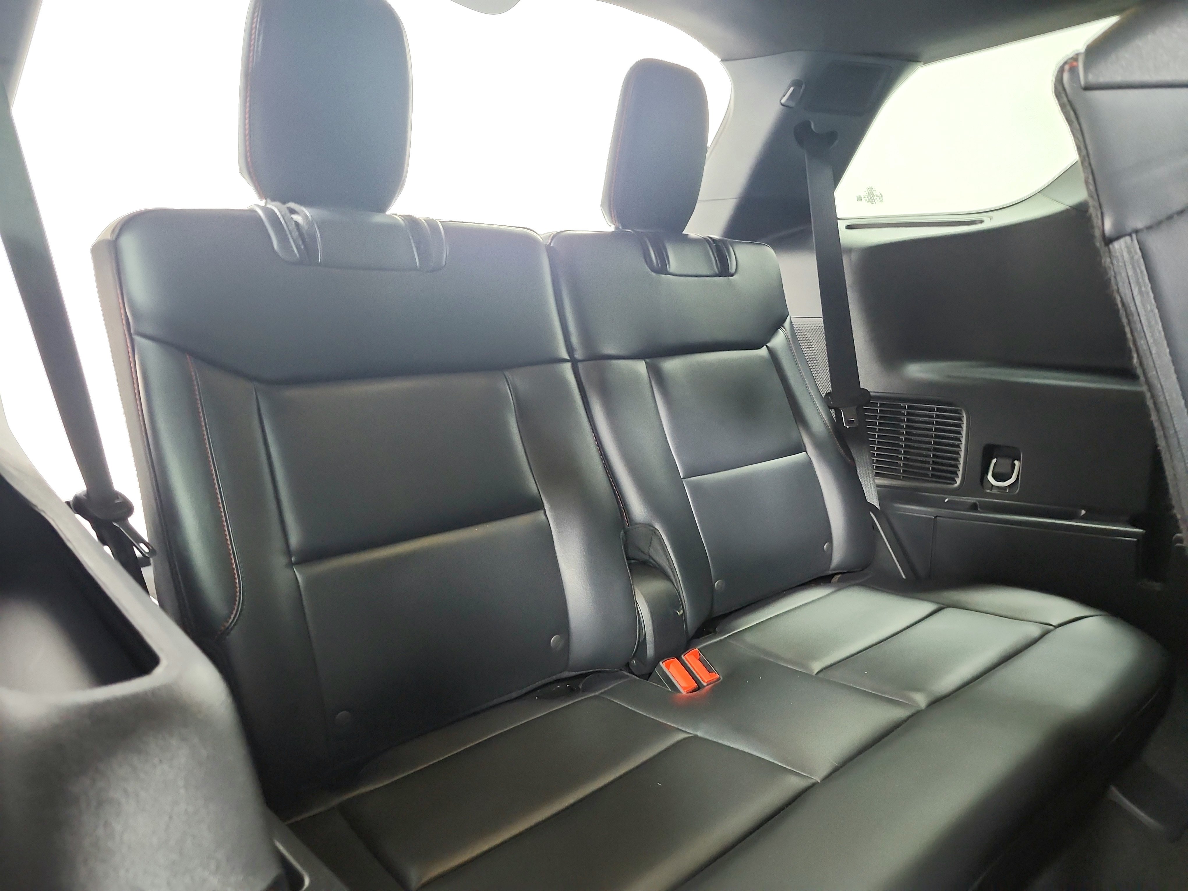 Used 2025 Ford Explorer ST-Line w/ ST-Line Street Pack AWD/4WD image 41