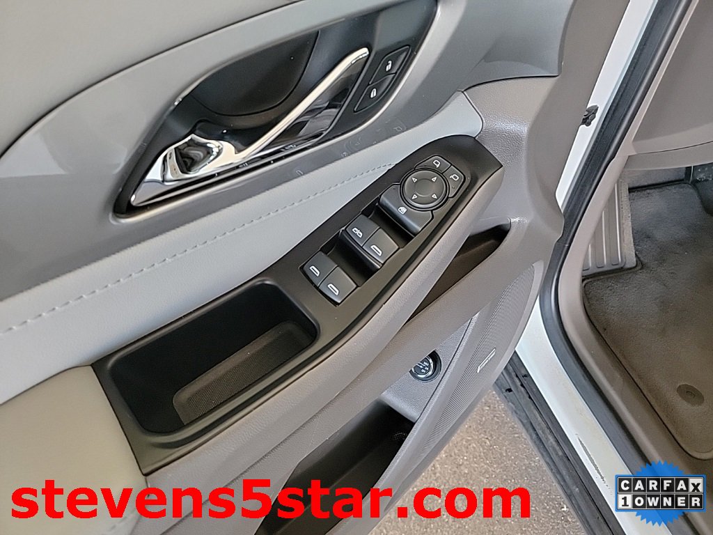 Used 2020 Chevrolet Traverse LT w/ LT Premium Package image 12