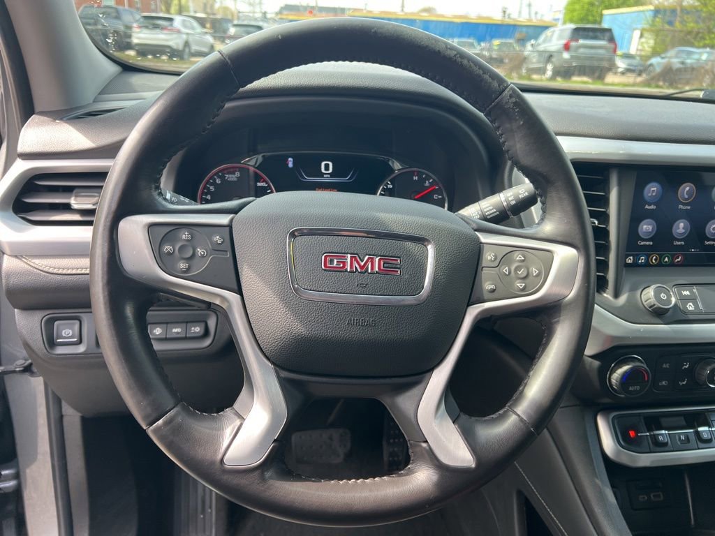Used 2020 GMC Acadia SLT w/ Driver Alert Package II FWD image 11