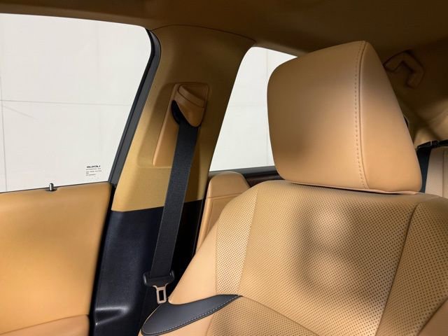 Certified 2022 Lexus ES 300h w/ Premium Package image 22