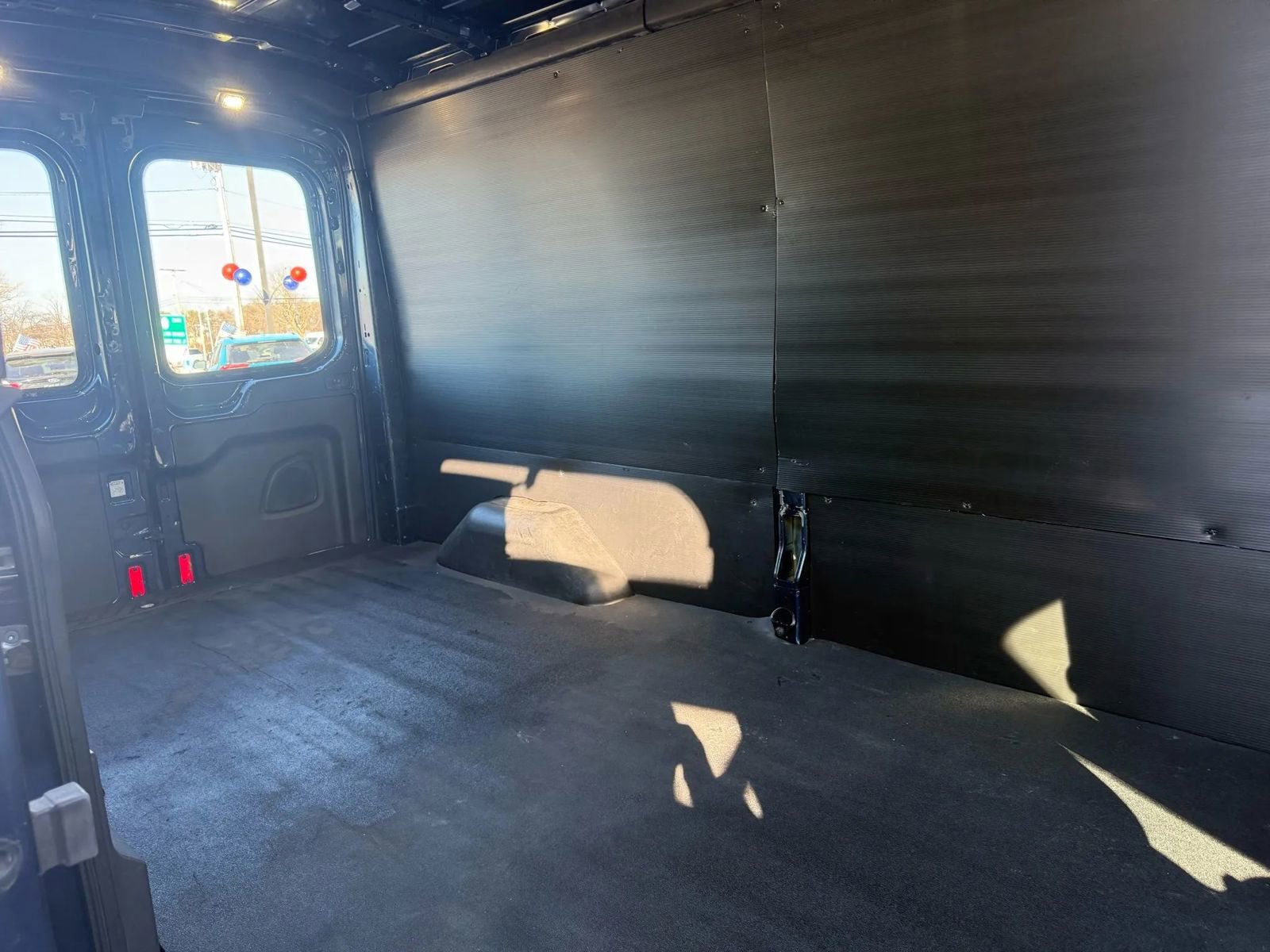 Used 2017 Ford Transit 250 Medium Roof w/Sliding Side Doo image 27