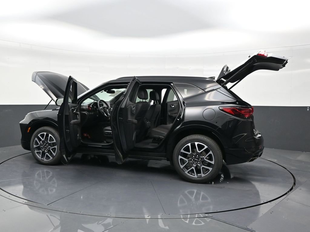 Used 2023 Chevrolet Blazer RS w/ Enhanced Convenience Package FWD image 32