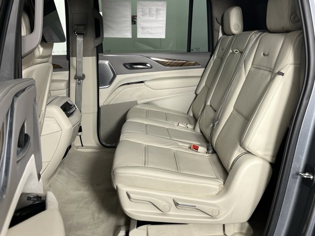 Used 2021 Cadillac Escalade ESV Premium Luxury Platinum image 23