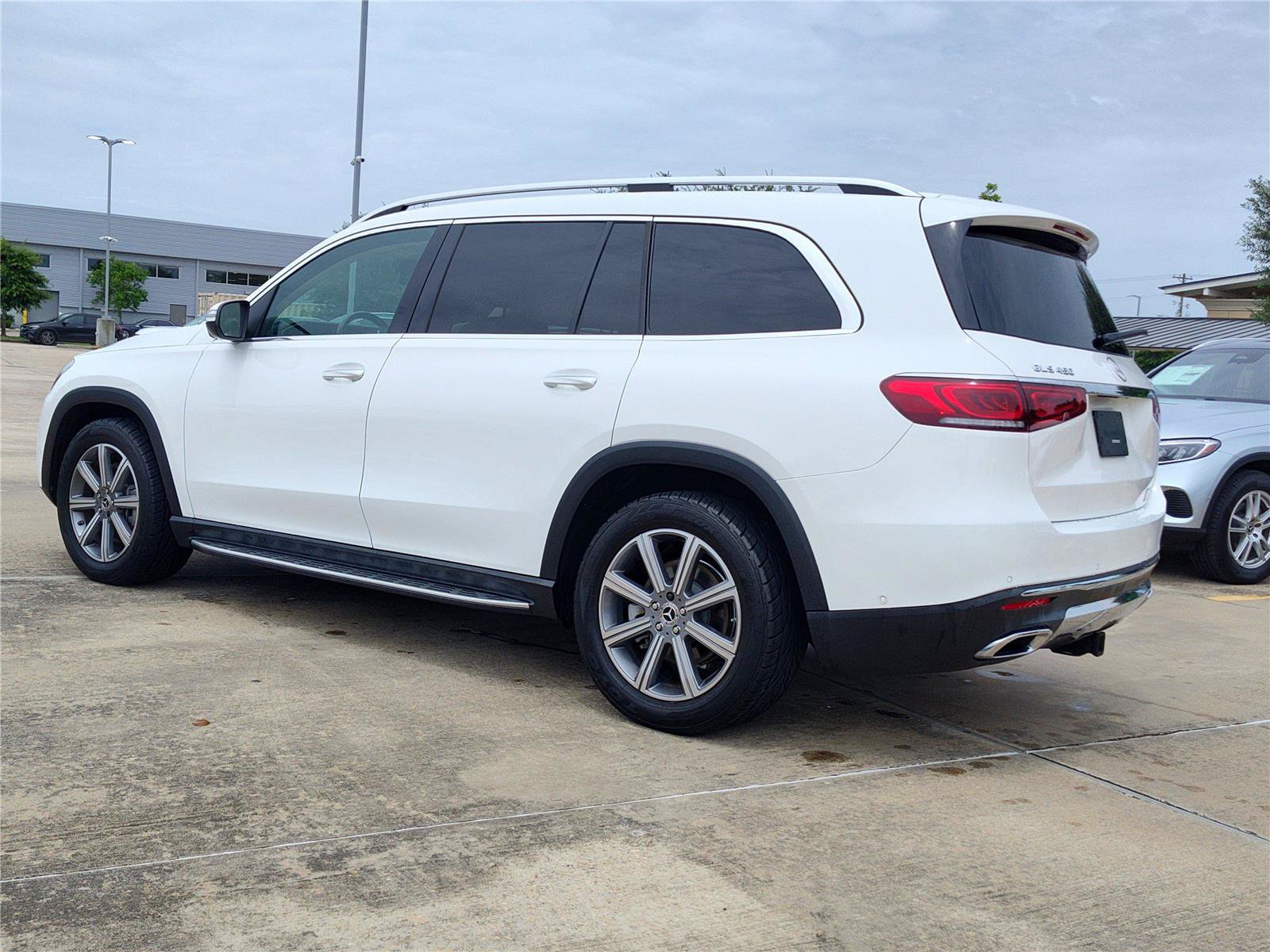 Used 2021 Mercedes-Benz GLS 450 4MATIC image 4