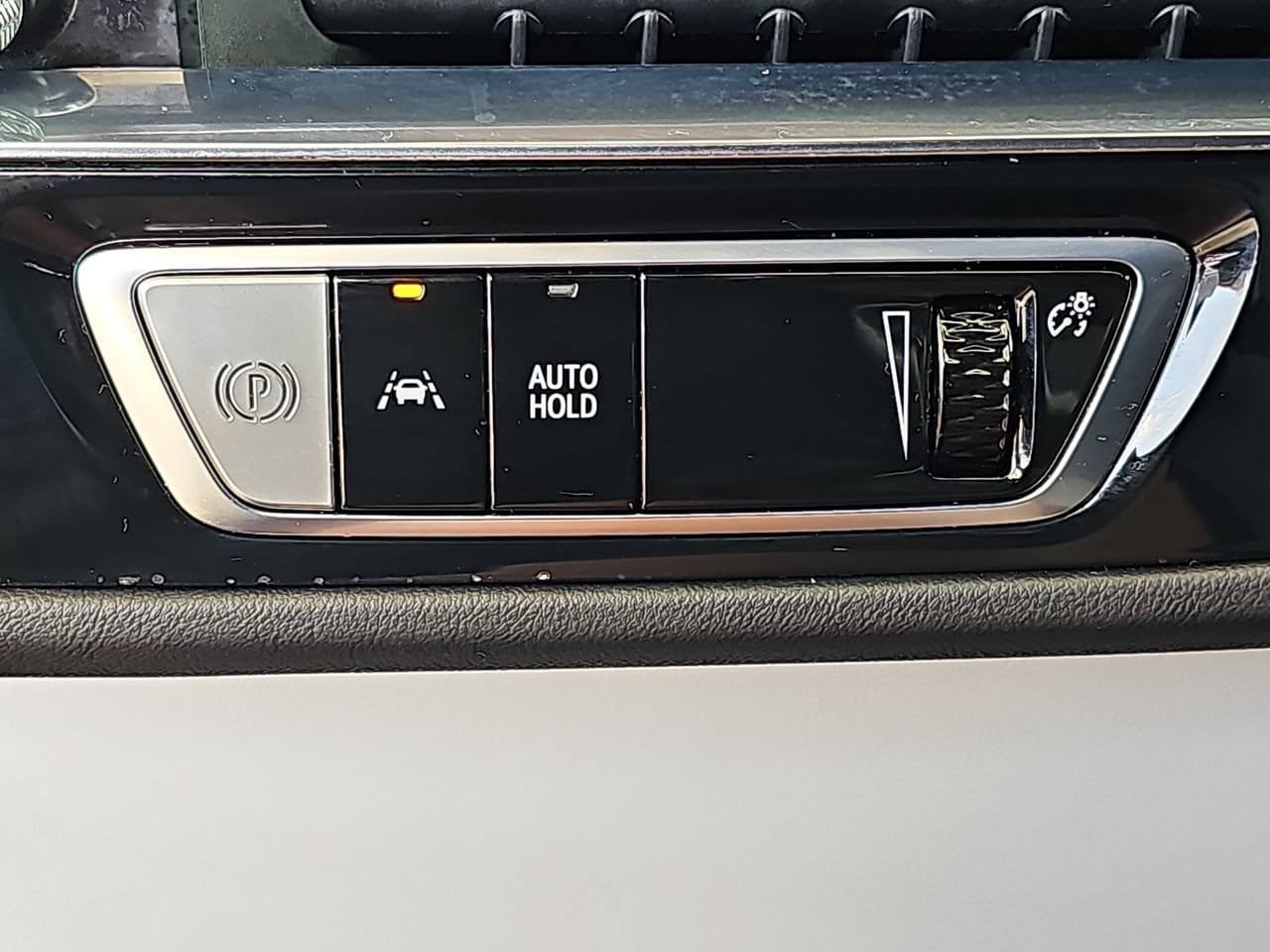 Certified 2024 Cadillac Lyriq Luxury AWD/4WD image 24