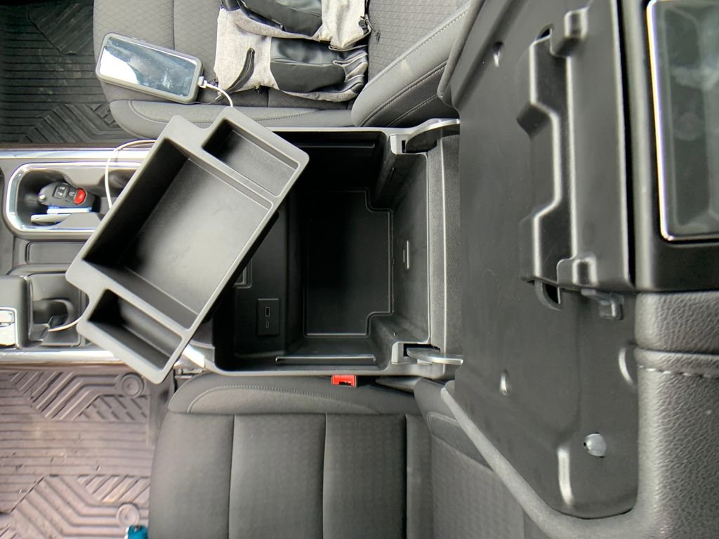 Used 2024 Chevrolet Silverado 1500 LT Trail Boss w/ Convenience Package II image 28