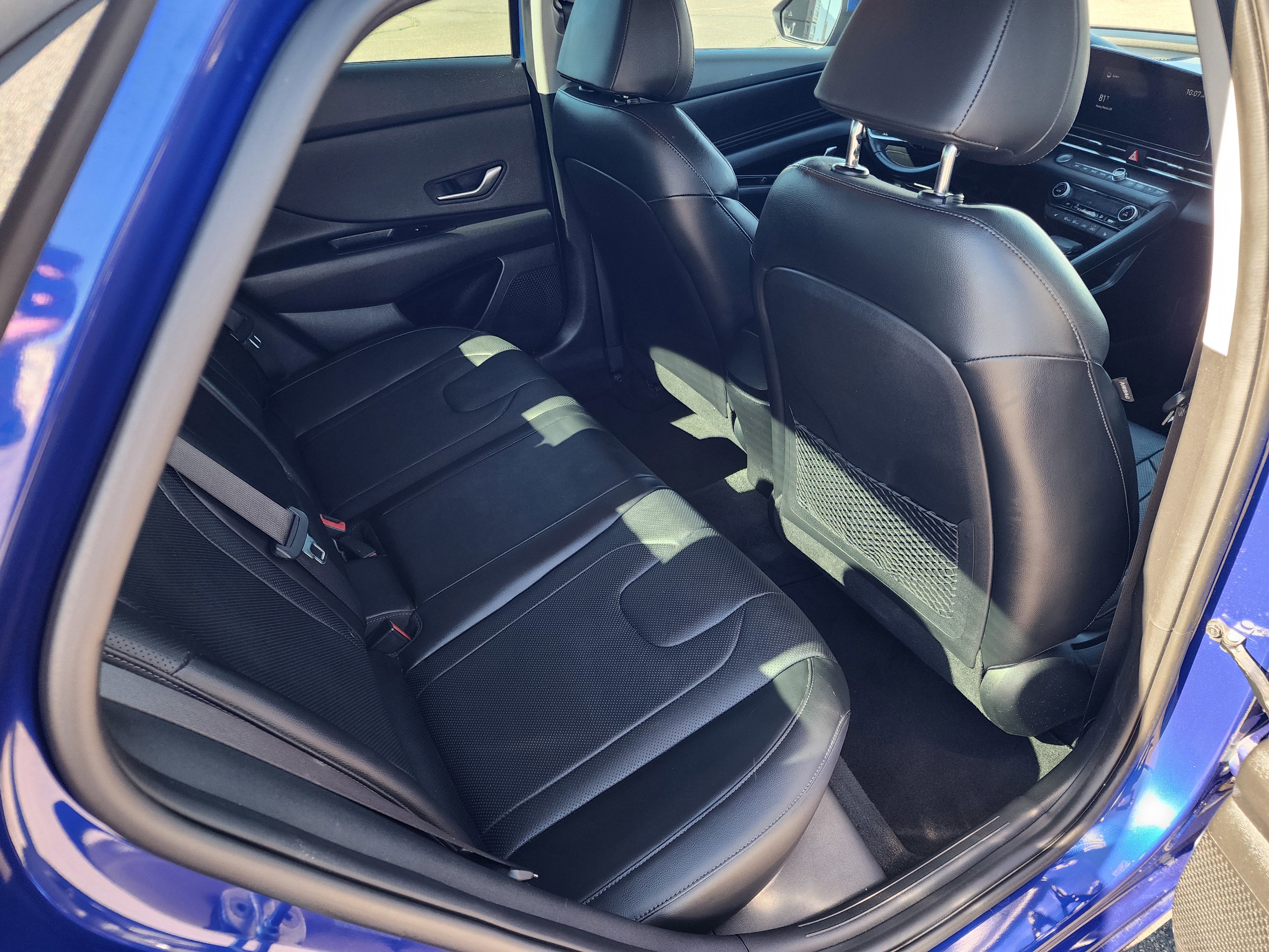 Used 2021 Hyundai Elantra Limited image 14