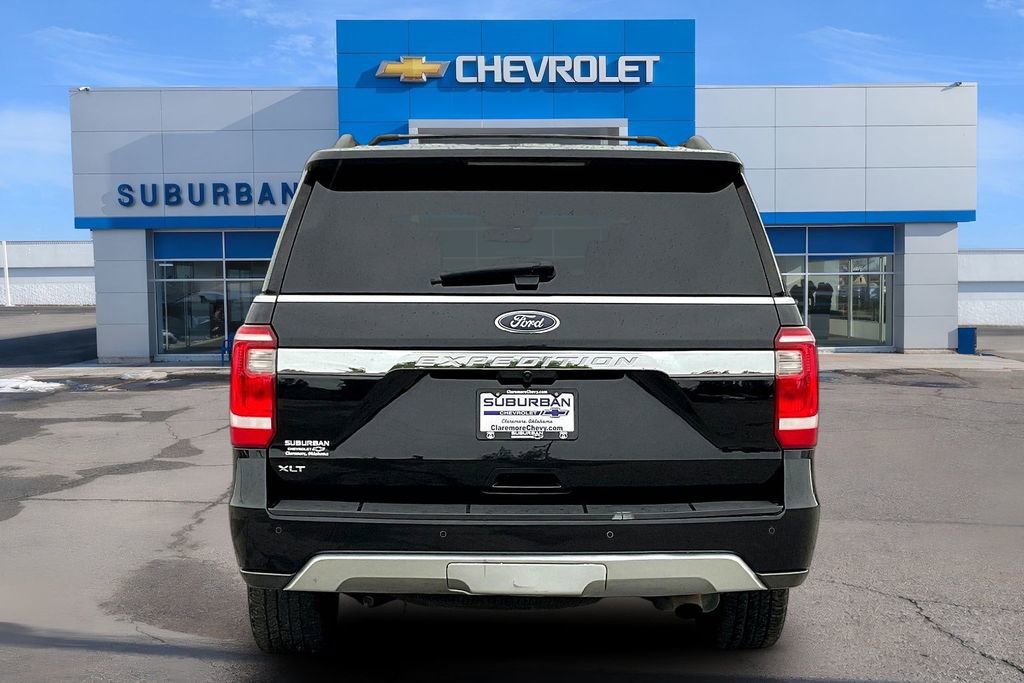 Used 2020 Ford Expedition XLT w/ Equipment Group 202A AWD/4WD image 4