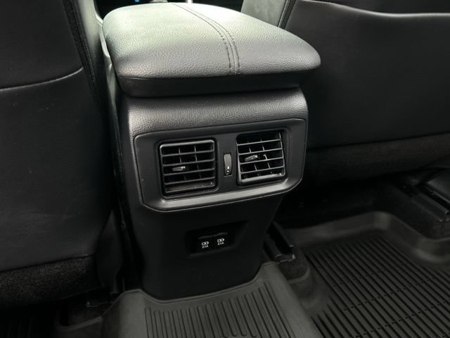 Used 2019 Toyota RAV4 Limited w/ Advanced Technology Package AWD/4WD image 23