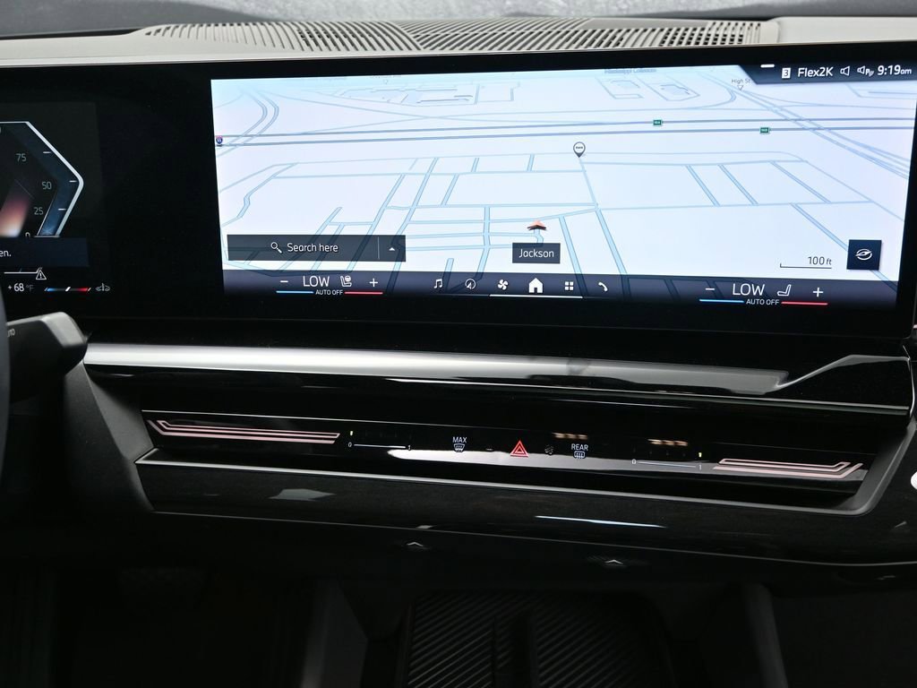 Certified 2025 BMW 530i image 28