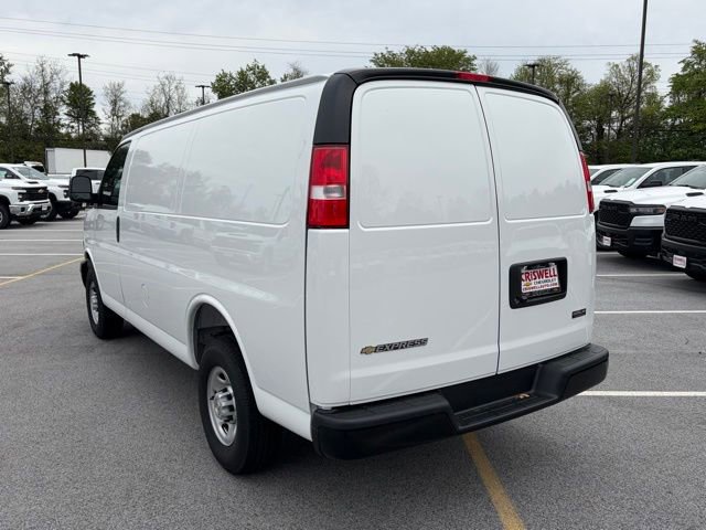 New 2026 Chevrolet Express 2500 w/ Driver Convenience Package RWD image 4