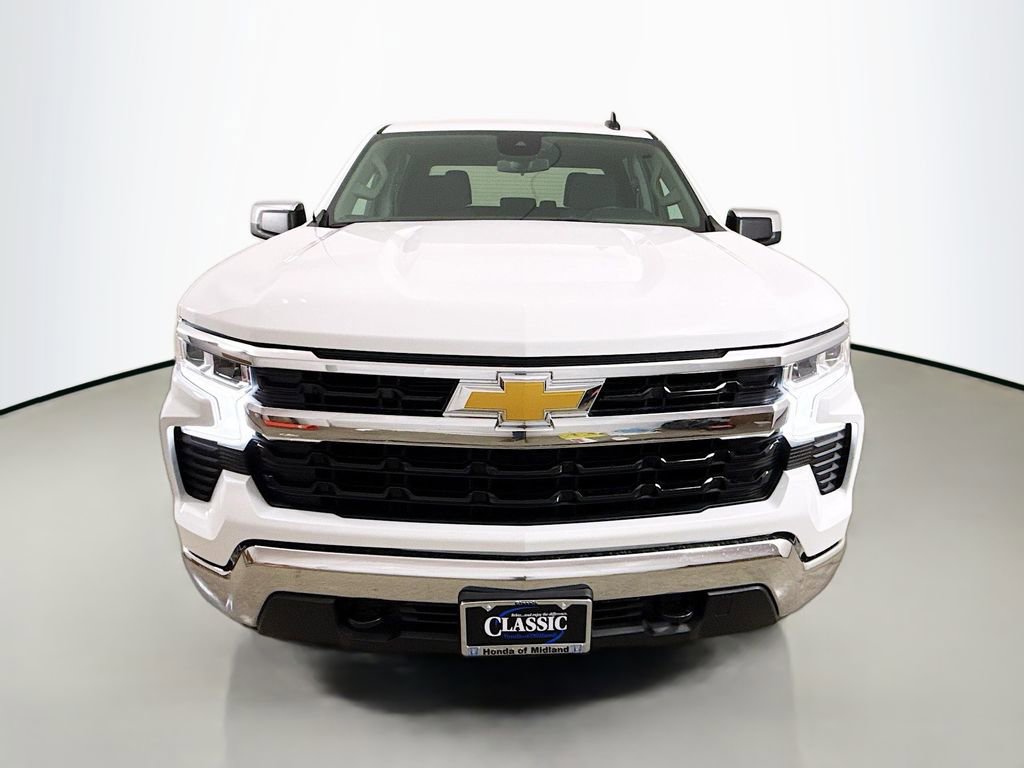 Used 2024 Chevrolet Silverado 1500 LT w/ Z71 Off-Road Package image 2