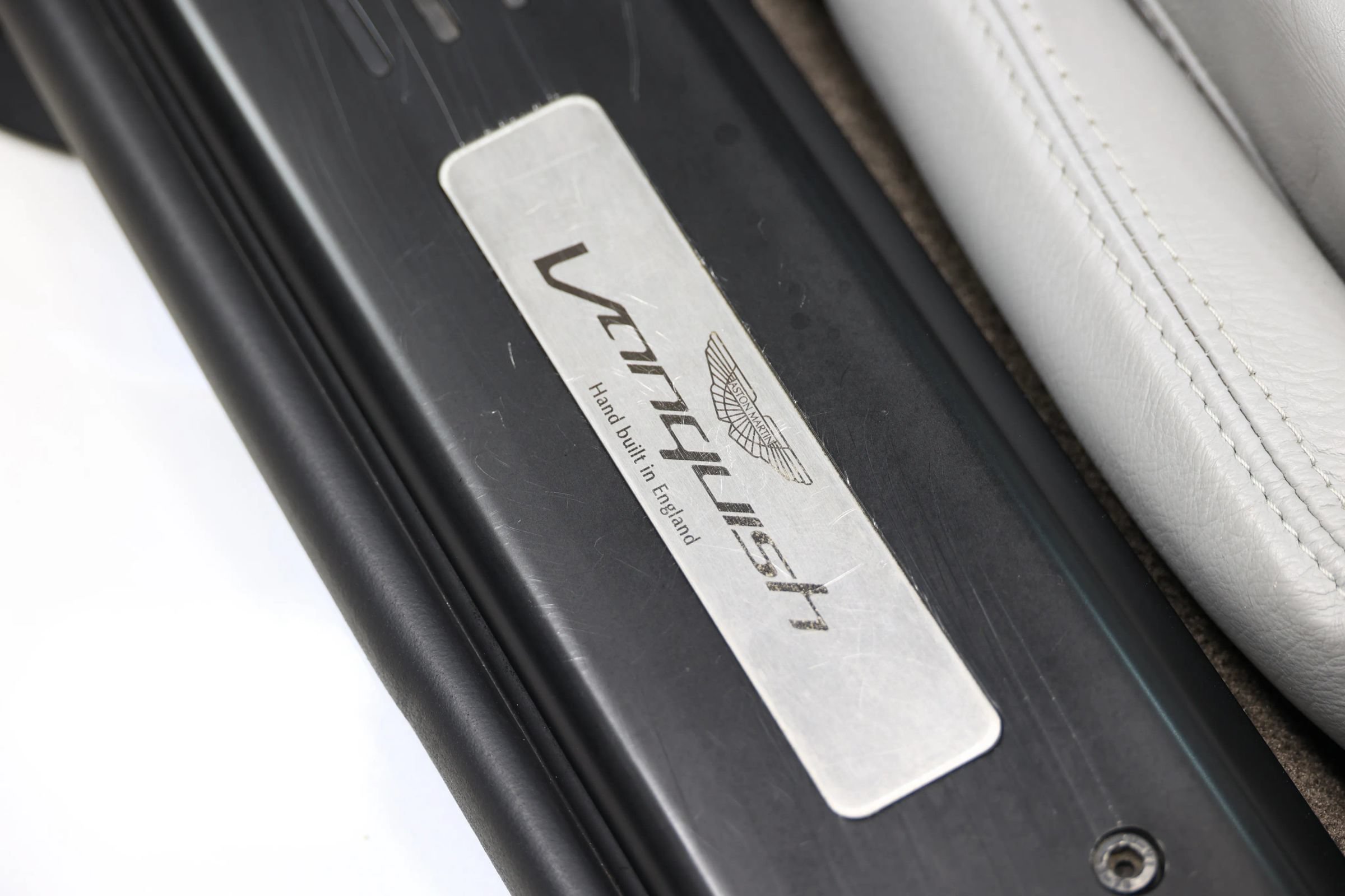 Used 2014 Aston Martin Vanquish Volante RWD image 17