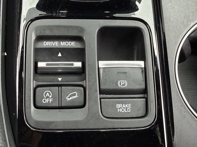 Used 2025 Honda Pilot Sport image 22