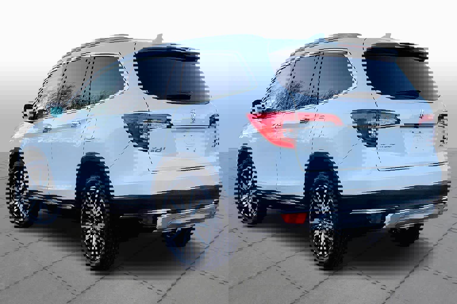 Used 2020 Honda Pilot Touring image 12