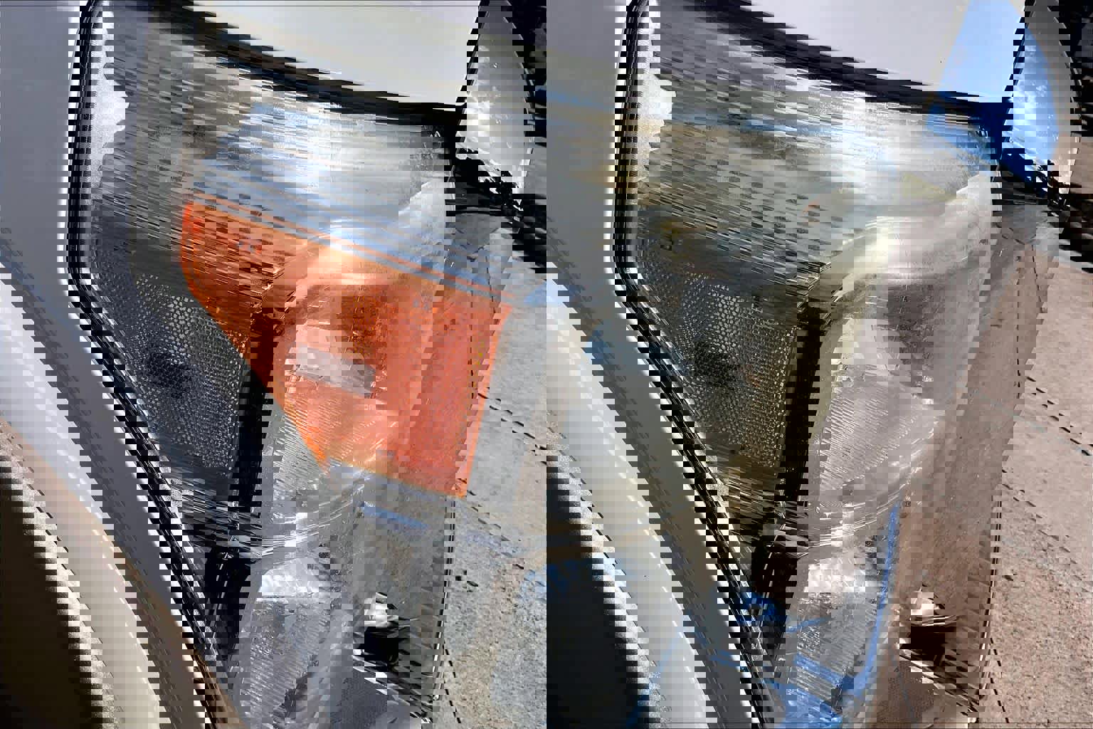 Used 2012 Ford F350 Lariat image 27