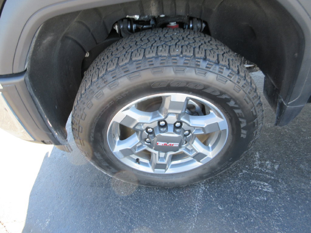 Certified 2025 GMC Sierra 3500 SLE w/ SLE Value Package AWD/4WD image 16