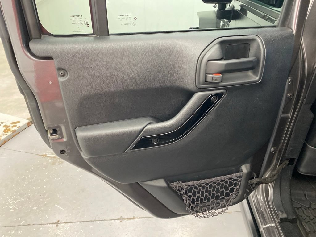 Used 2016 Jeep Wrangler Unlimited Sahara AWD/4WD image 25
