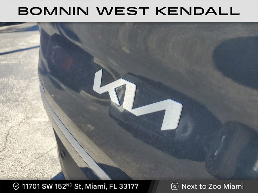 Used 2025 Kia EV6 Light image 10