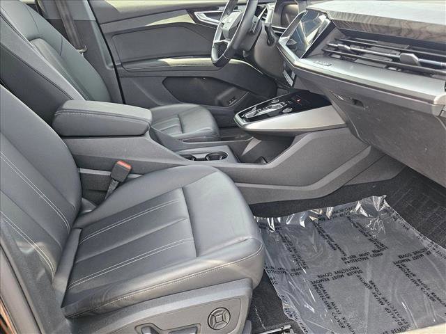Used 2023 Audi Q4 e-tron Premium Plus w/ Premium Plus RWD image 19