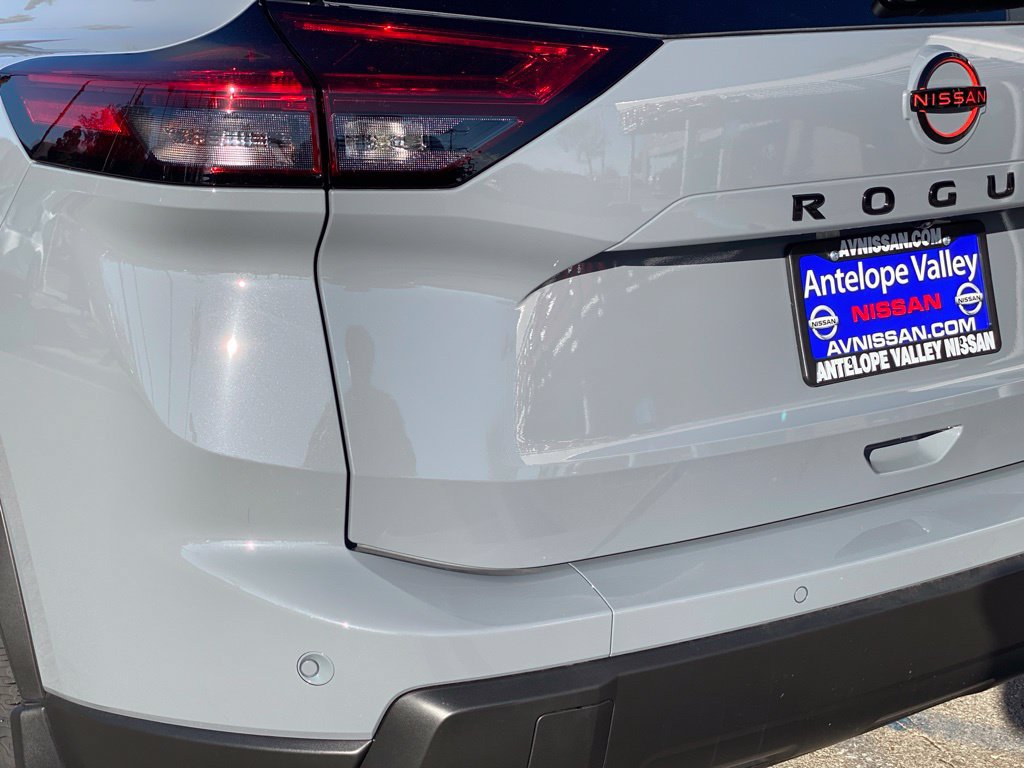New 2027 Nissan Rogue SV AWD/4WD image 11