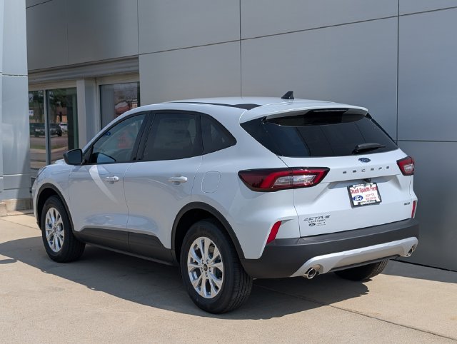 New 2026 Ford Escape Active w/ Cold Weather Package AWD/4WD image 5