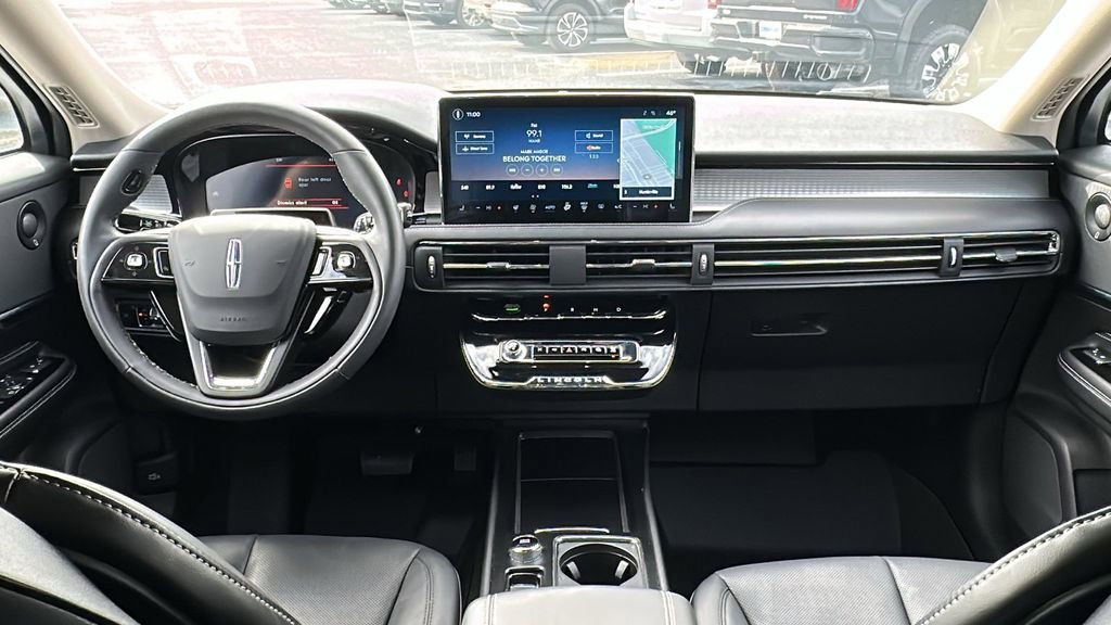 Used 2024 Lincoln Corsair FWD w/ Equipment Group 102A image 10