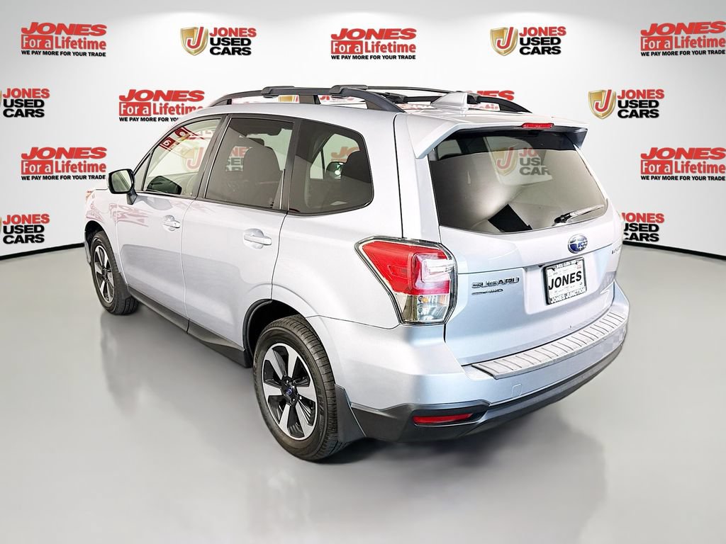 Used 2017 Subaru Forester 2.5i Premium AWD/4WD image 2