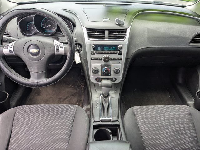 Used 2010 Chevrolet Malibu LT FWD image 14