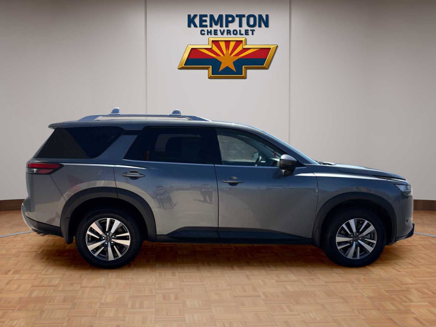 Used 2023 Nissan Pathfinder SL image 7