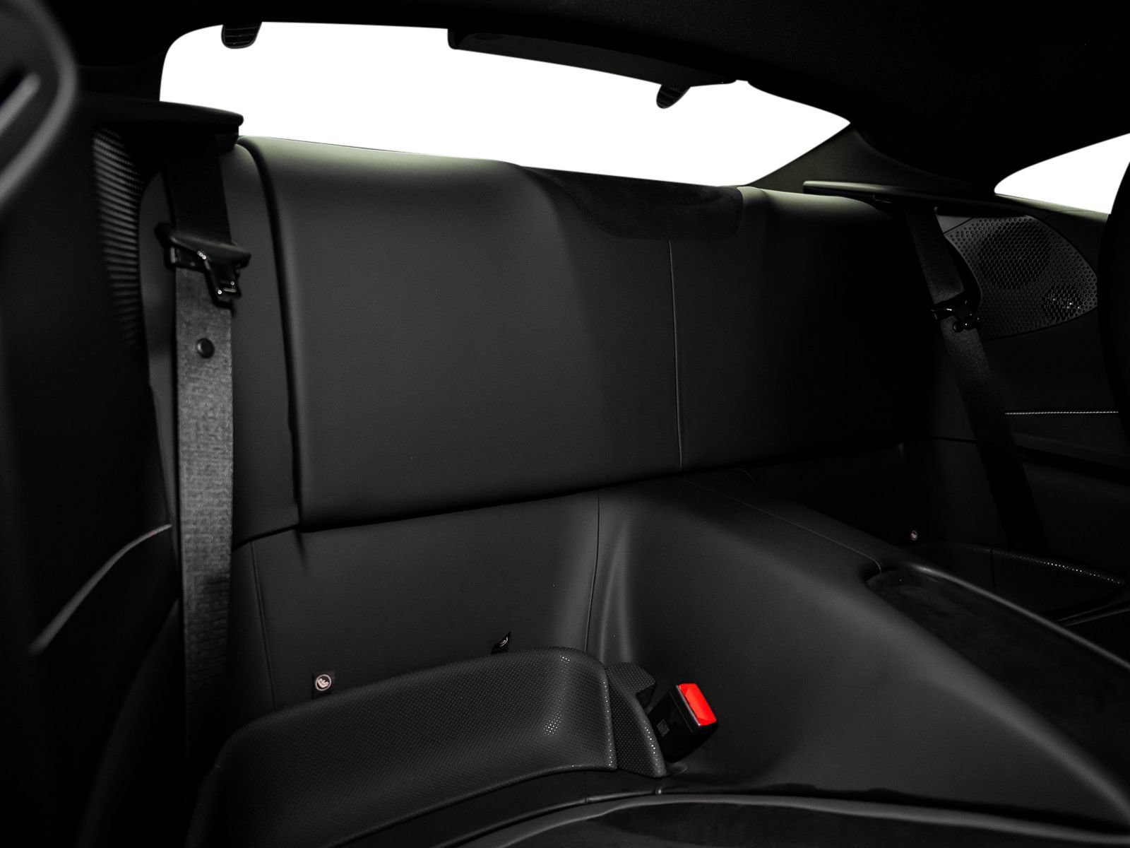 Used 2021 Ferrari Roma RWD image 38