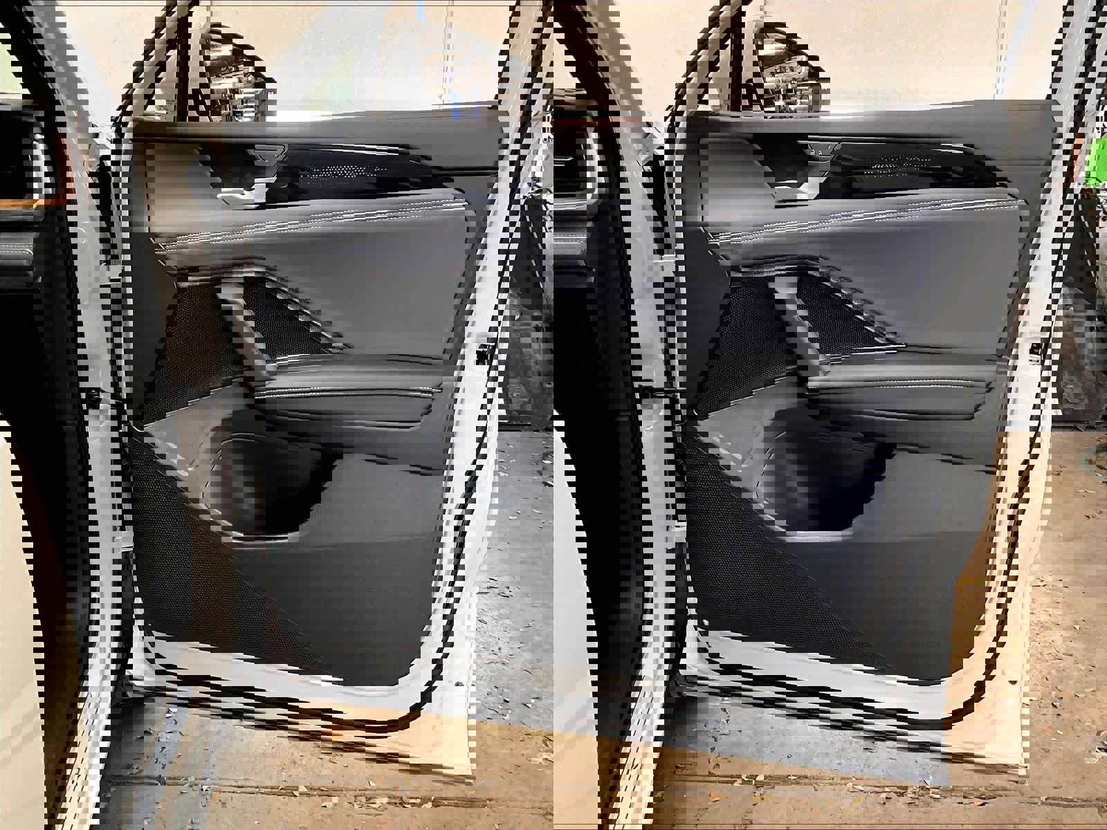 New 2026 Volkswagen Tiguan SEL R-Line image 29