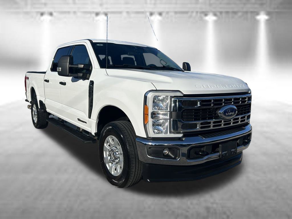 Certified 2023 Ford F250 XLT w/ FX4 Off-Road Package AWD/4WD image 2
