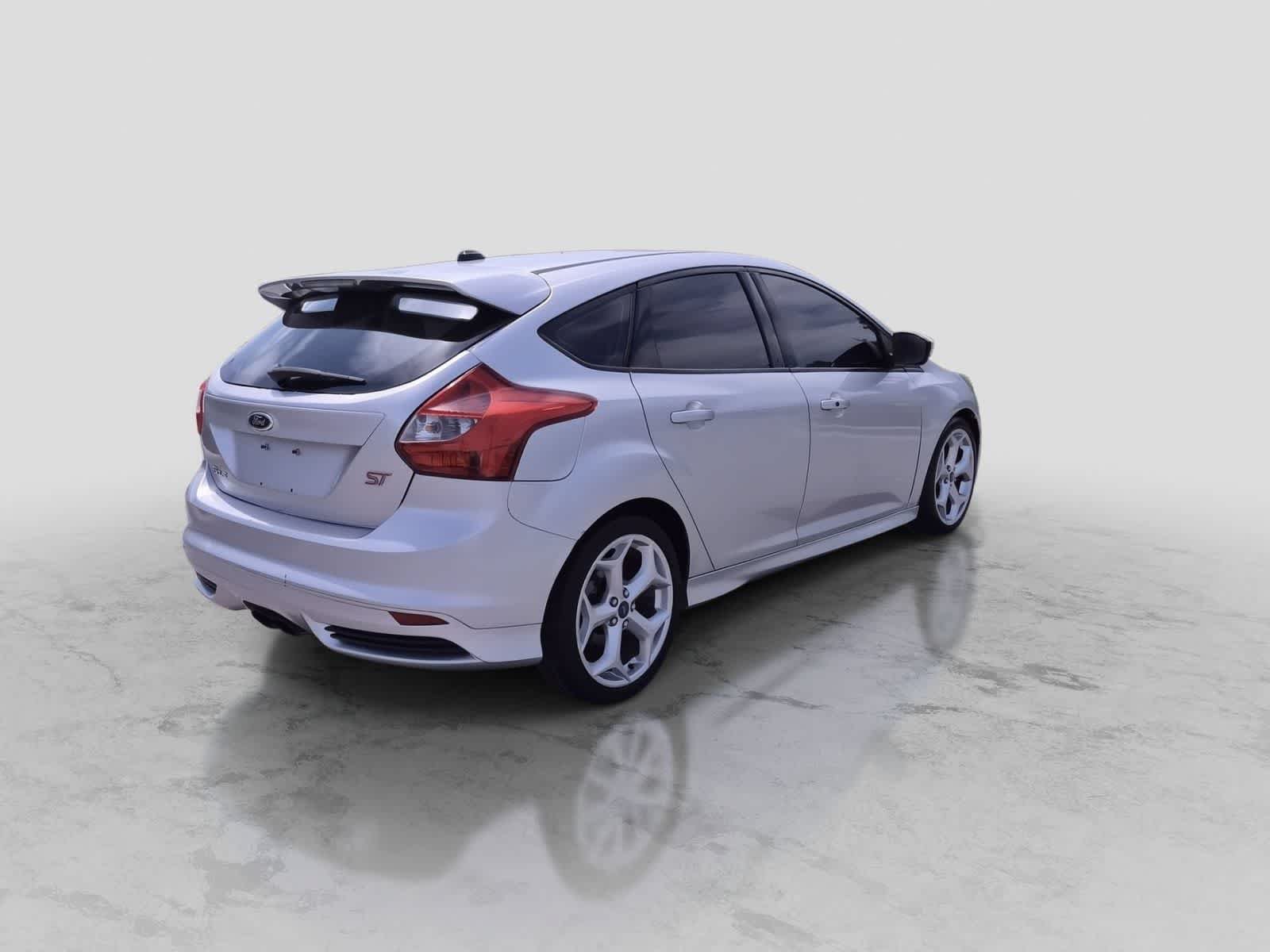 Used 2014 Ford Focus ST FWD image 8