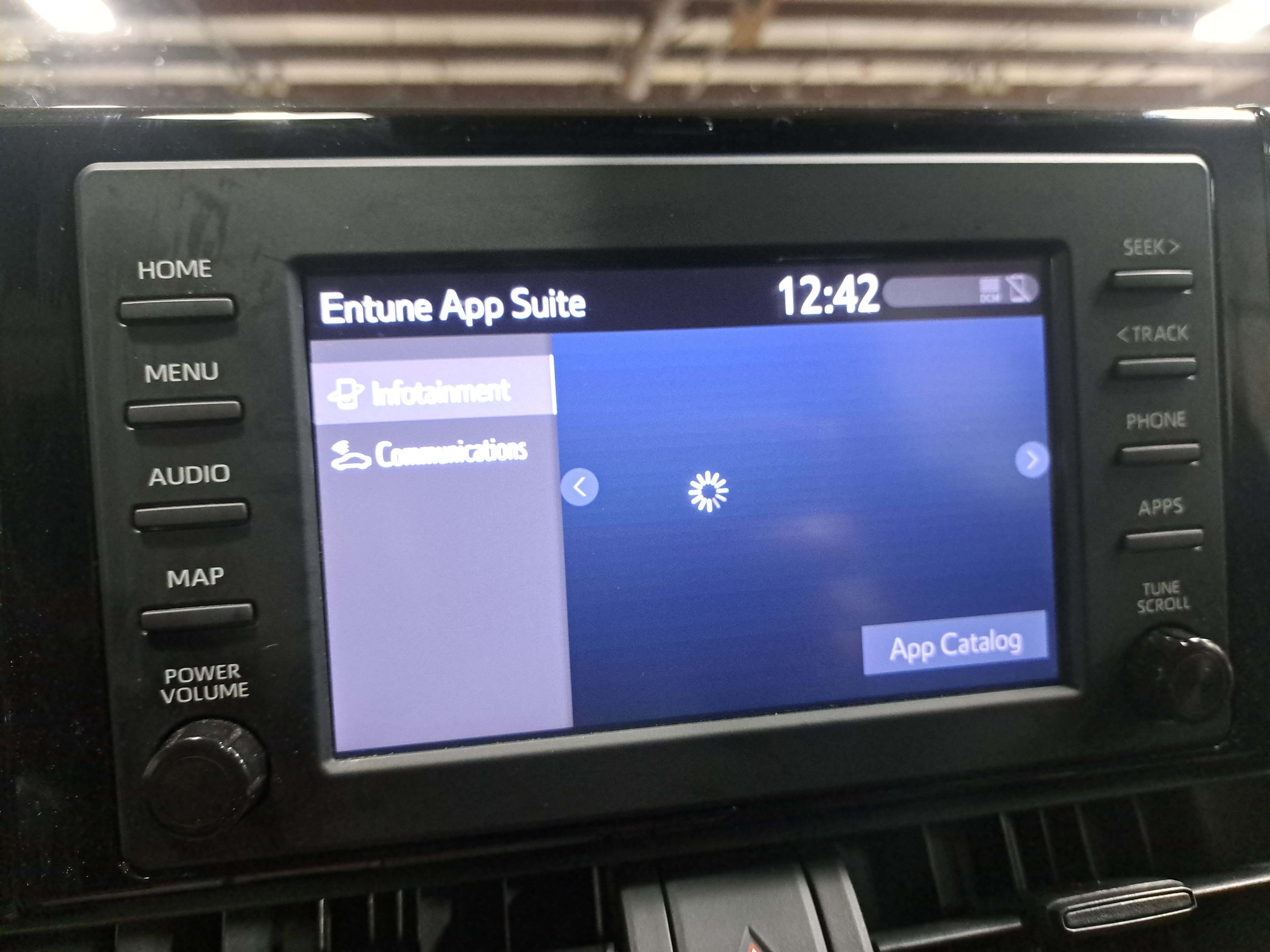 Used 2019 Toyota RAV4 XLE AWD/4WD image 23