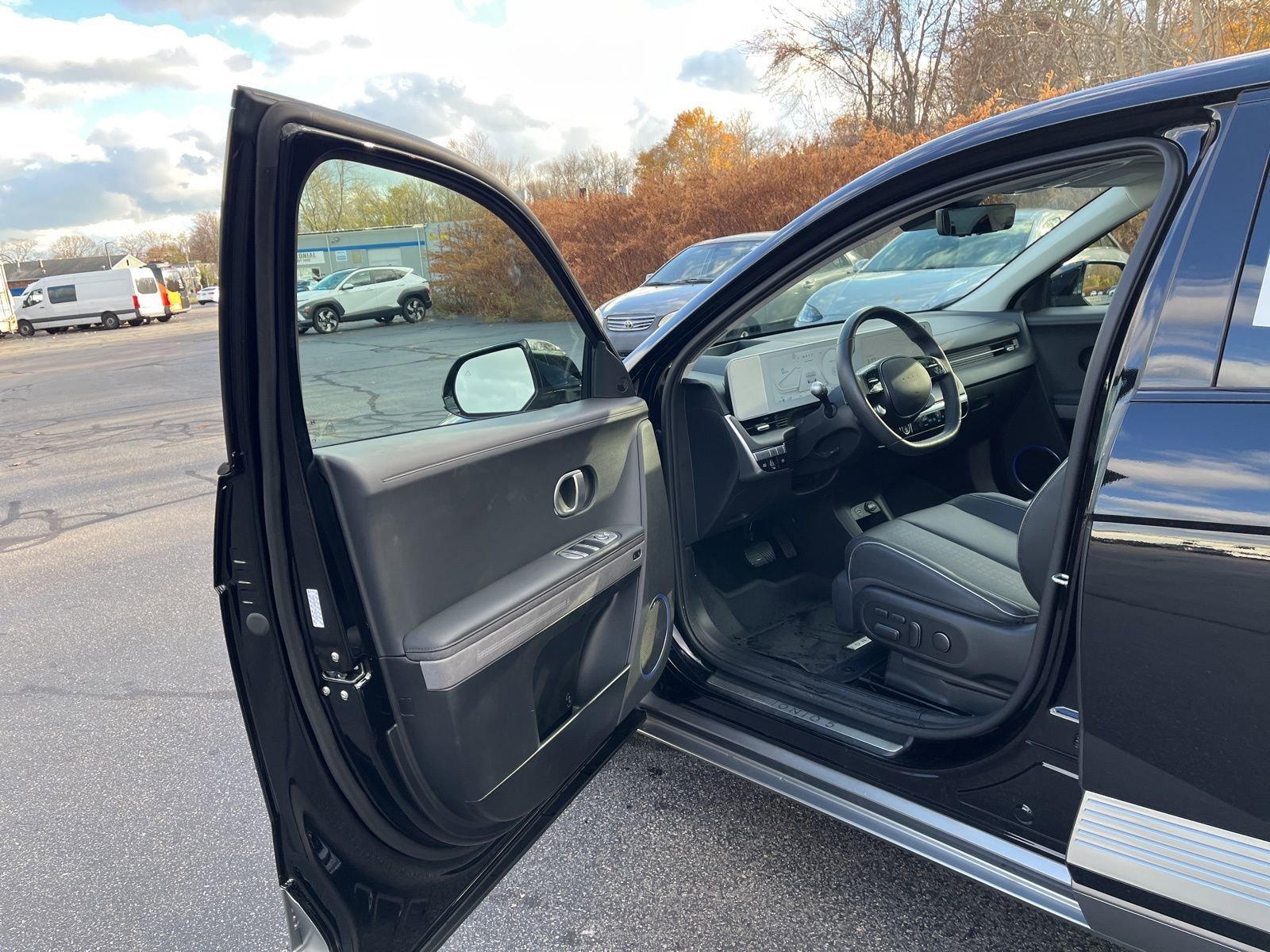 Used 2024 Hyundai Ioniq 5 Limited AWD/4WD image 18