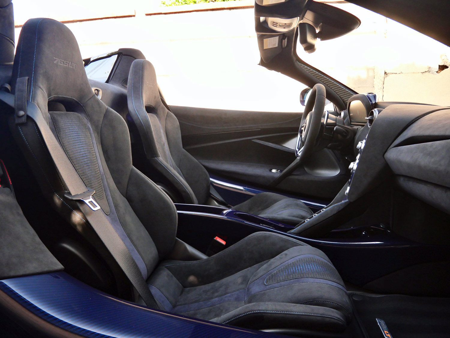Used 2022 McLaren 765LT RWD image 11