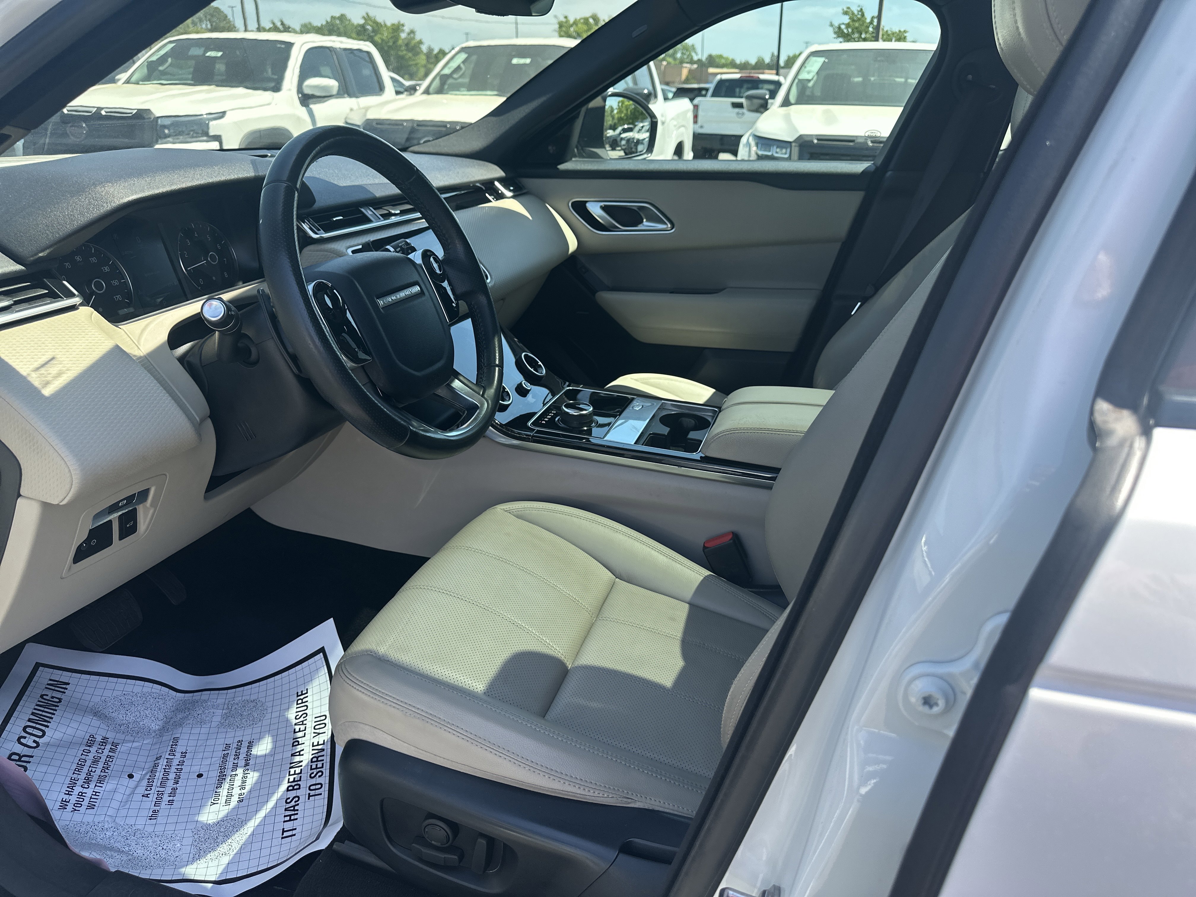 Used 2020 Land Rover Range Rover Velar S image 11