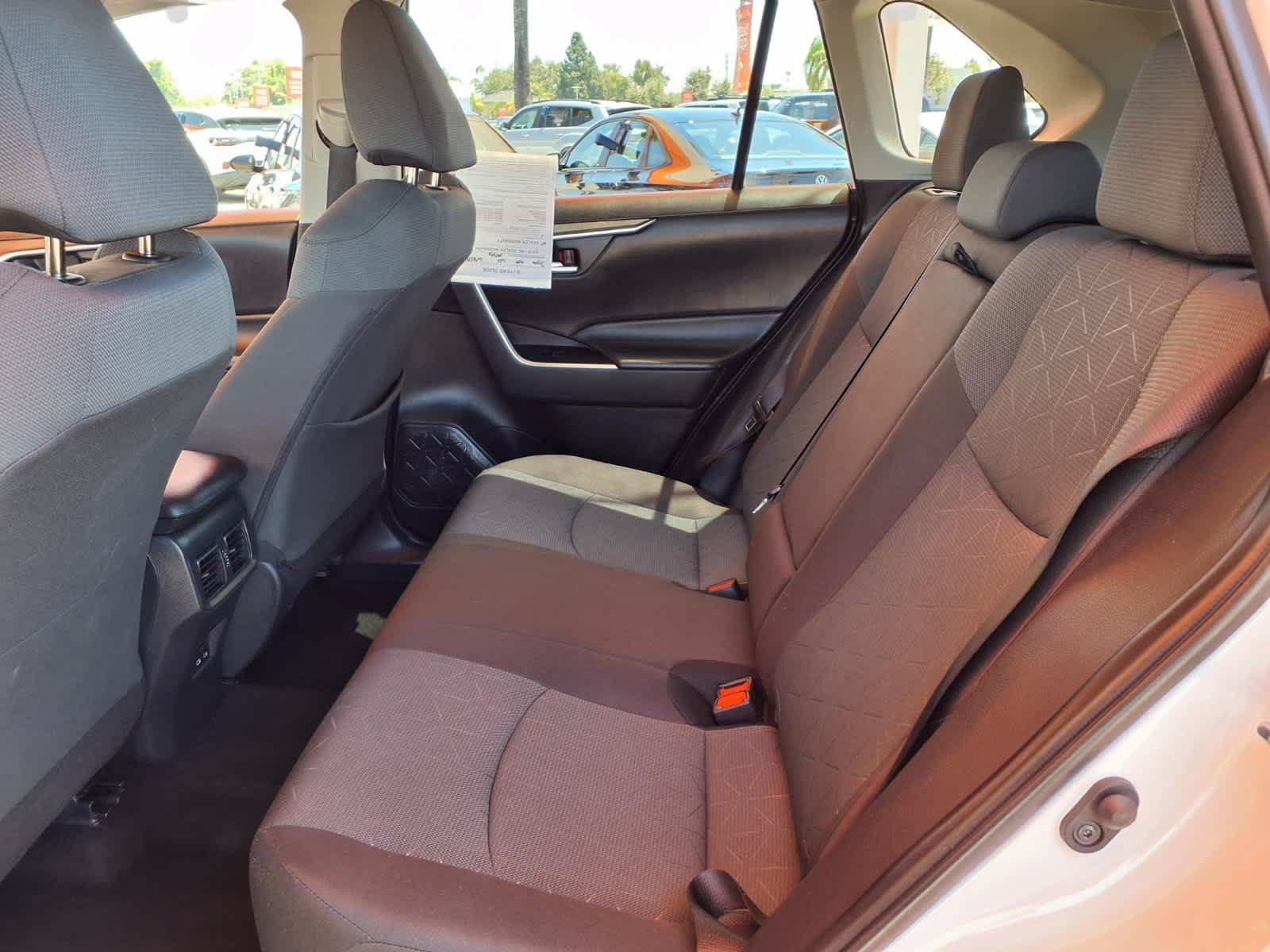 Used 2025 Toyota RAV4 XLE FWD image 11