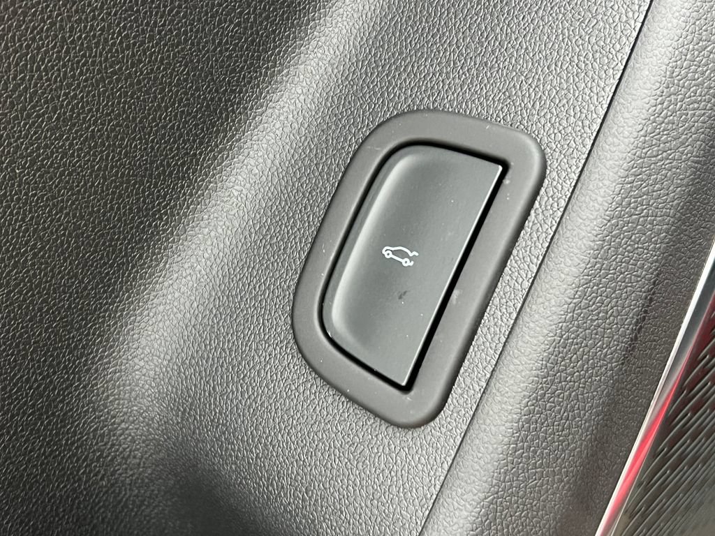 New 2027 GMC Acadia Elevation w/ Black Edition AWD/4WD image 17